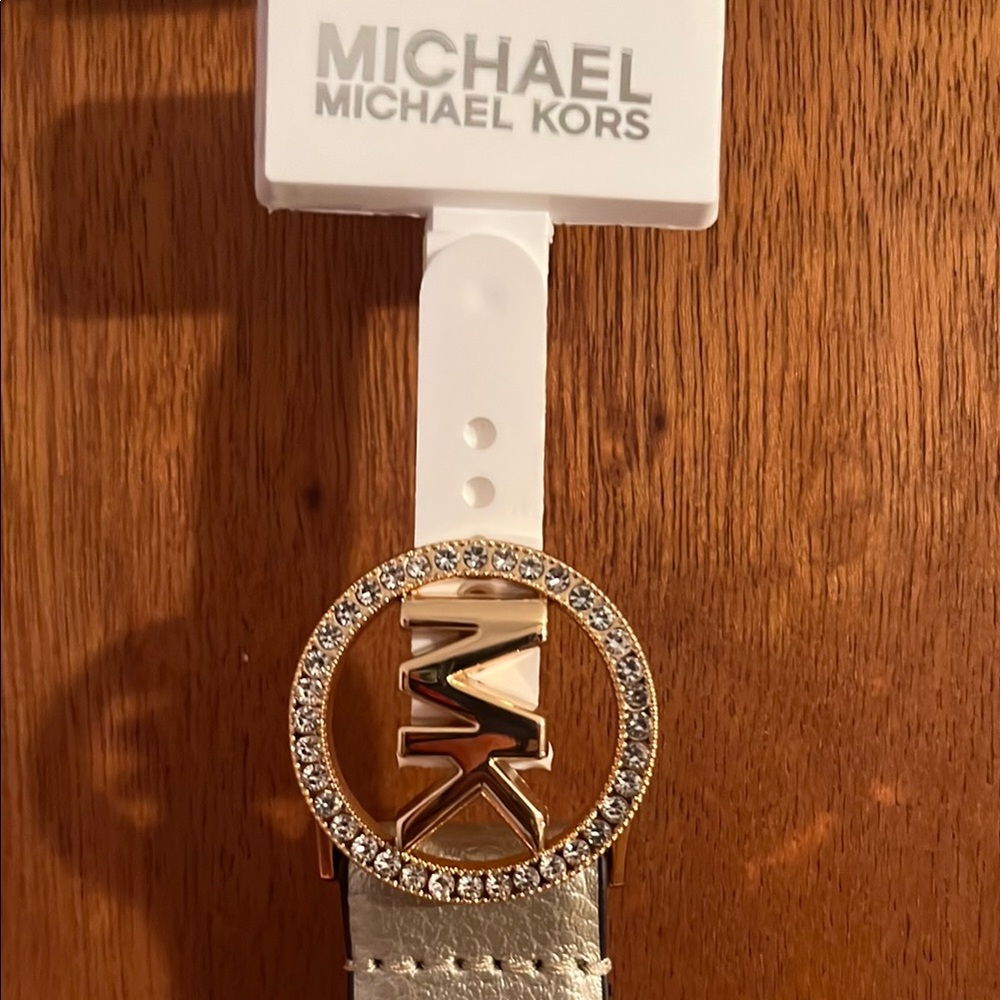 Stylish White Leather Belt